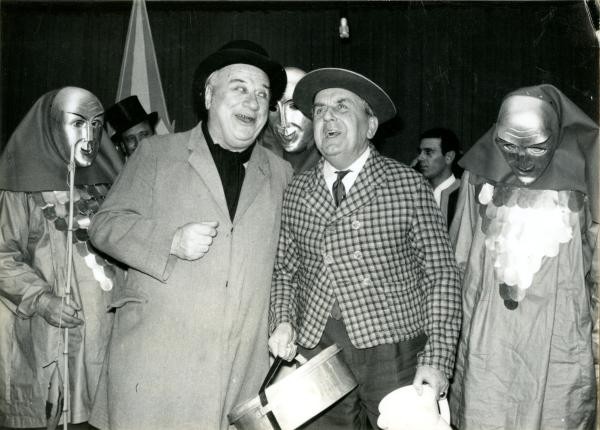 Karl Steuer auf der Bühne 1960 © Archiv Engelsing Karl Steuer auf der Bühne 1960 © Archiv Engelsing