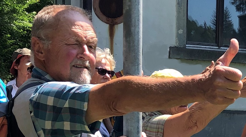 Der Titel des Bildes ist auch wichtig Hans Denk, ehrenamtlicher Mitarbeiter im SeZe