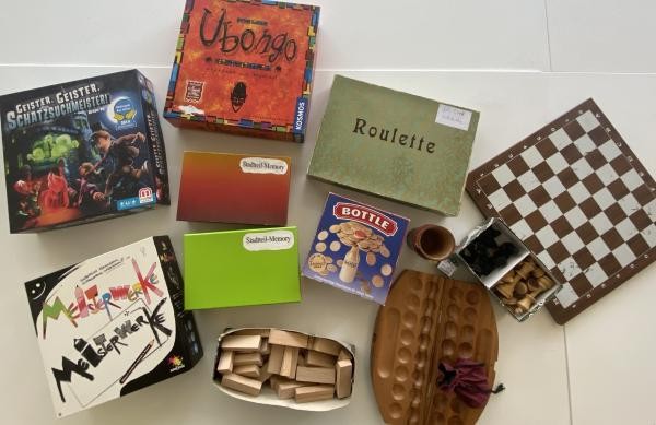 Spiele: Ubongo, Schach, Roulette, Geister schatzsuchmeister, Meisterwerke, Stadtteil Memeorie