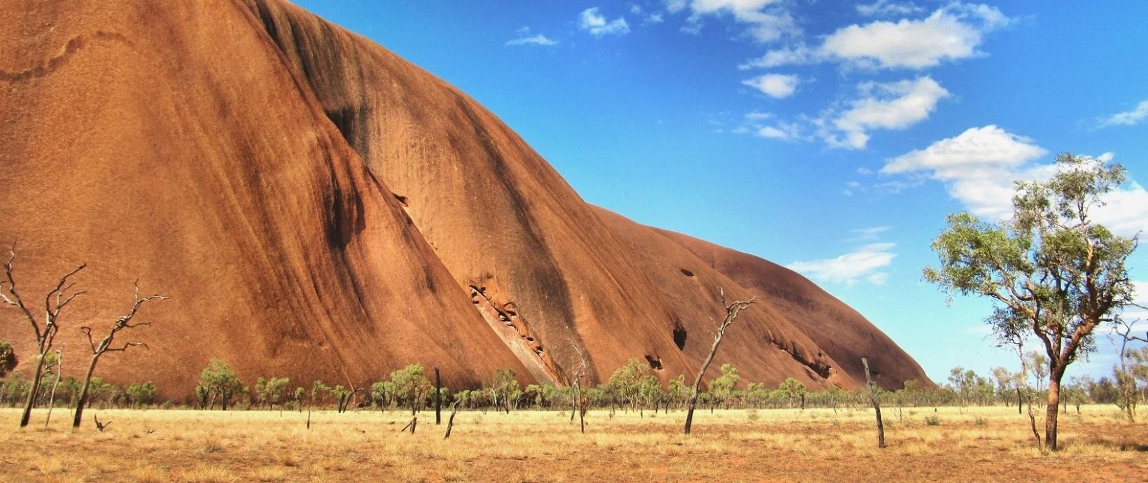 Hausfassade mit Fenstern
