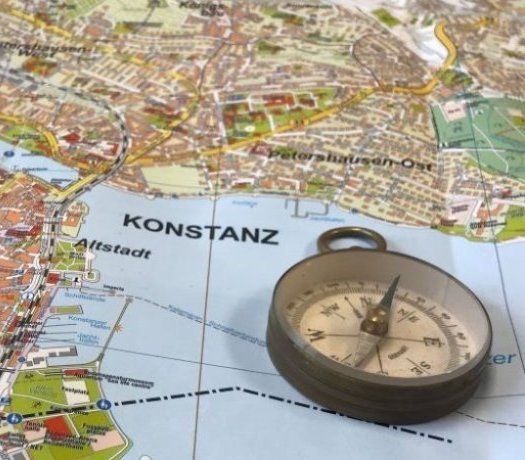 Landkarte der Stadt Konstanz mit Kompass