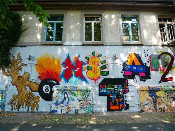 Konstanz Graffiti an der Außenwand des Jugendzentrums