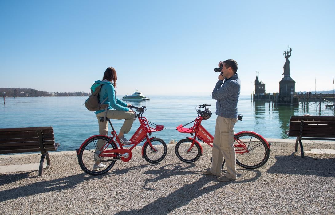 Fahrradfahrer am Konstanzer Hafen