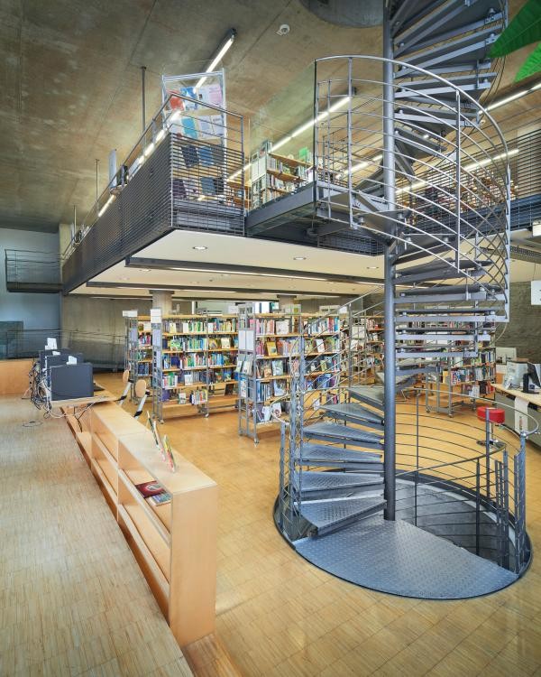 Innenraum der Stadtbibliothek