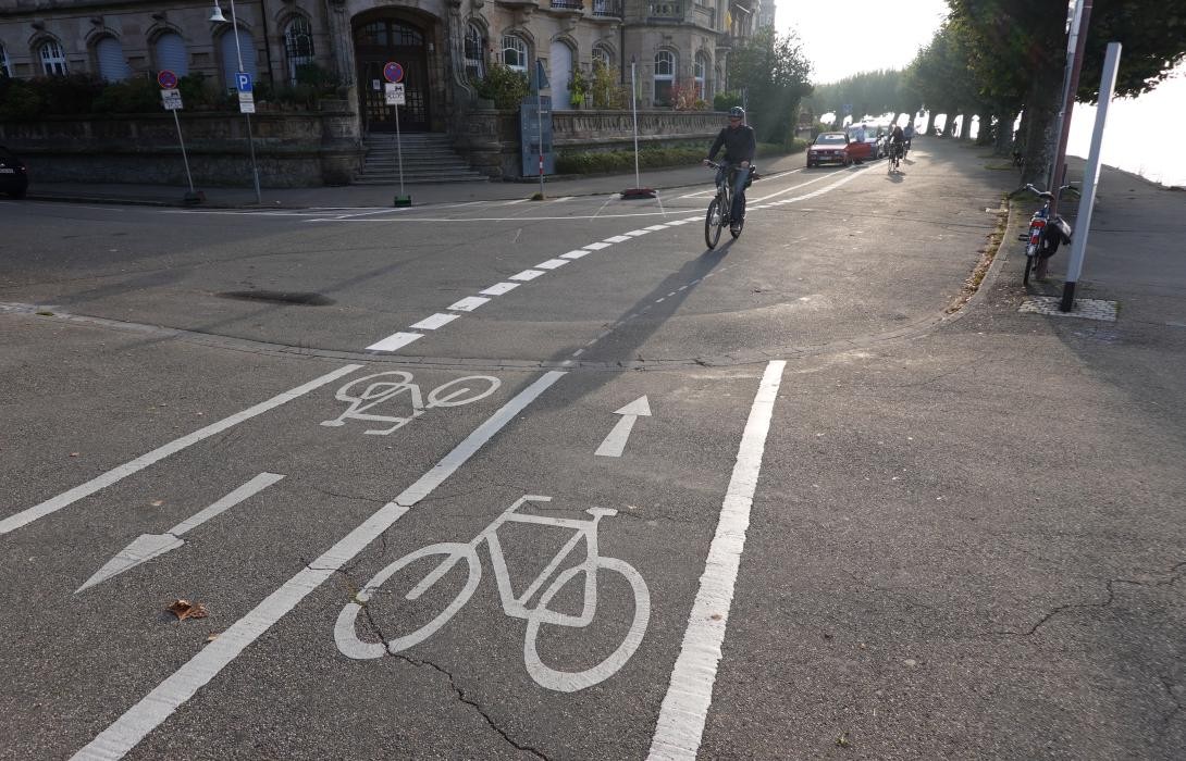 Fahrrad-Markierung auf der Straße