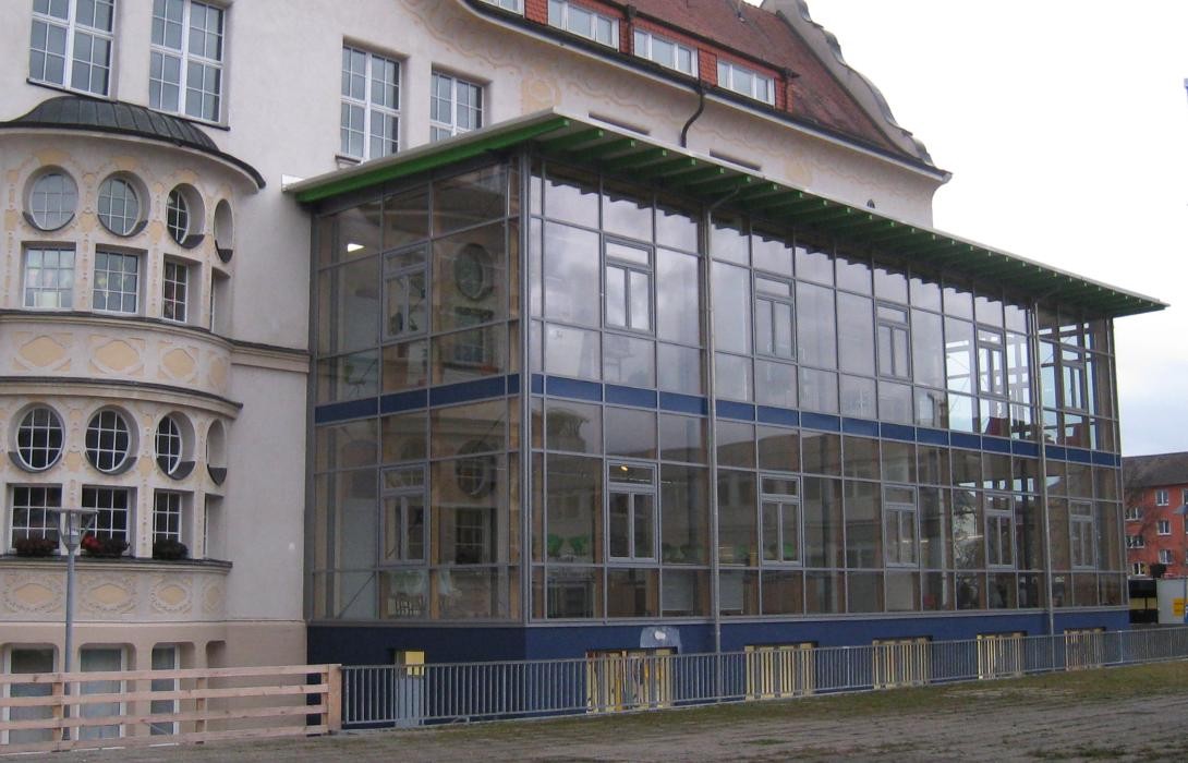 Gebäude der Grundschule Petershausen