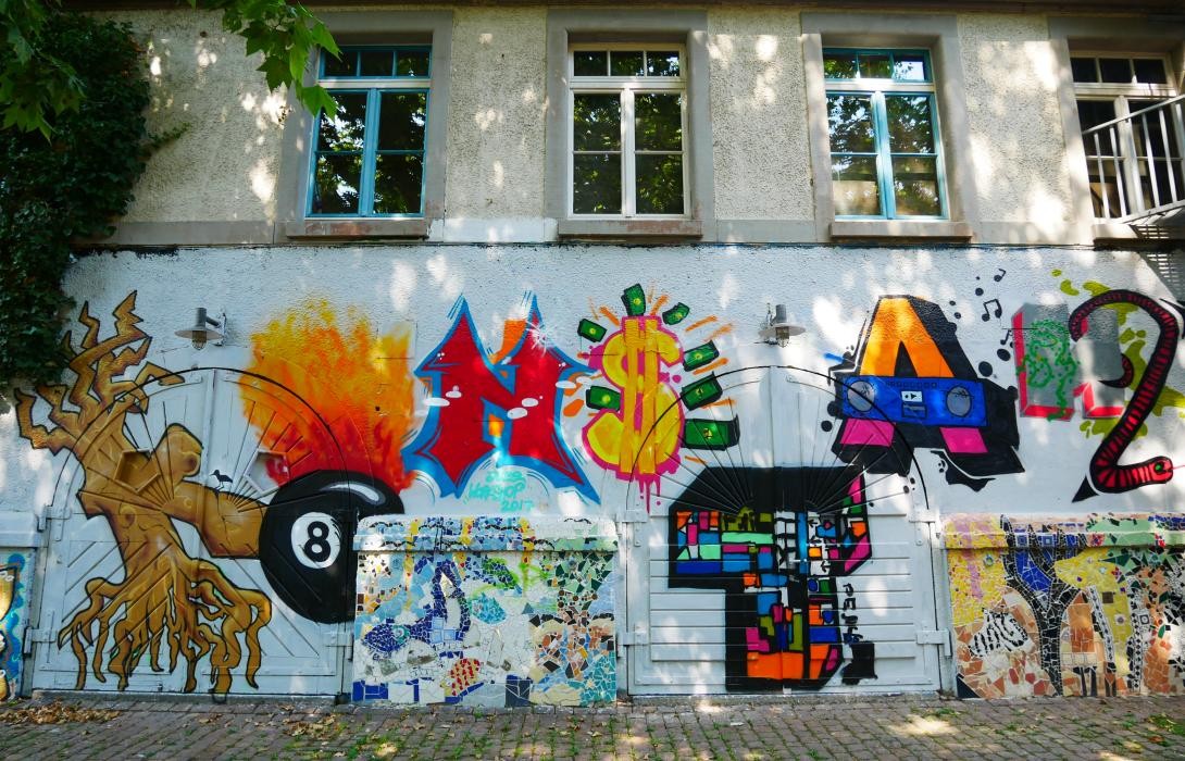 Konstanz Graffiti an der Außenwand des Jugendzentrums