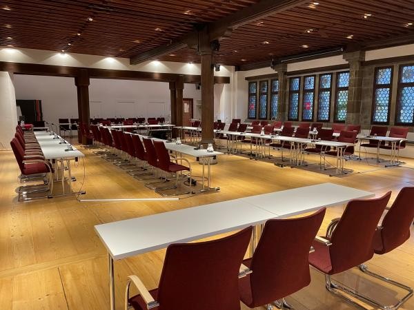 Blick in den Ratssaal im Konstanzer Rathaus
