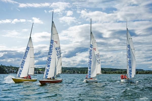 Segel setzen und Kurs aufnehmen Segel setzen und Kurs aufnehmen
