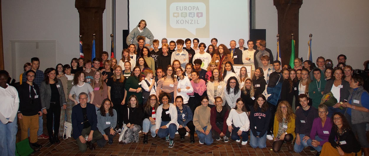 Gruppenbild von TeilnehmerInnen des Europakonzils 2022