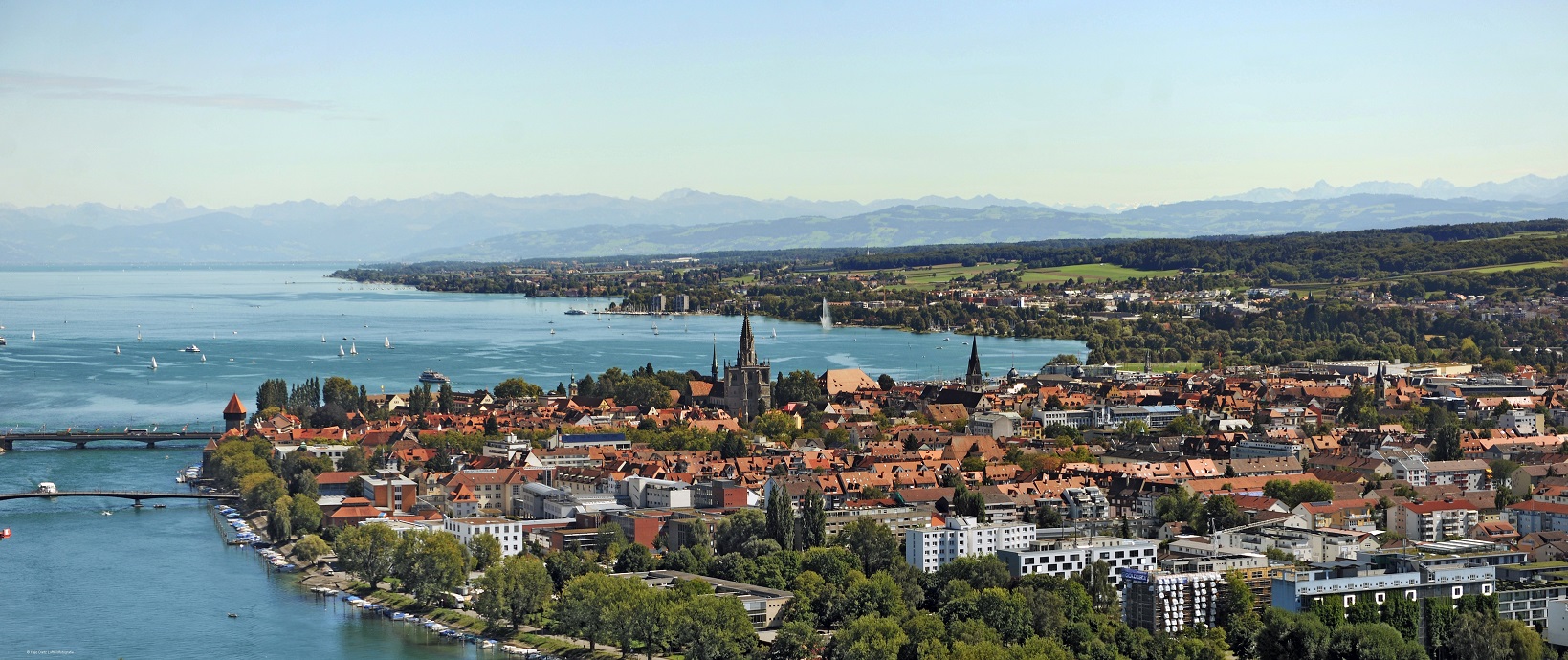 Konstanz Altstadt (Foto: Hajo Dietz) Luftaufnahme der Konstanzer Altstadt (Foto: Hajo Dietz)